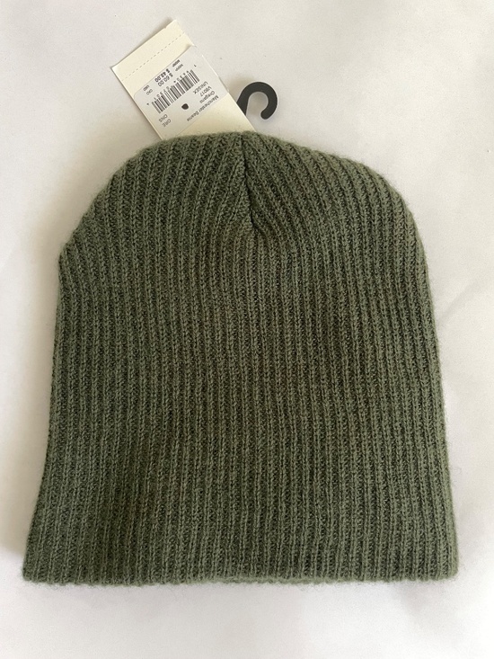 NWT- Vuori Wool + Cashmere Unisex Manchester Beanie Hat, One Size, Green Knit